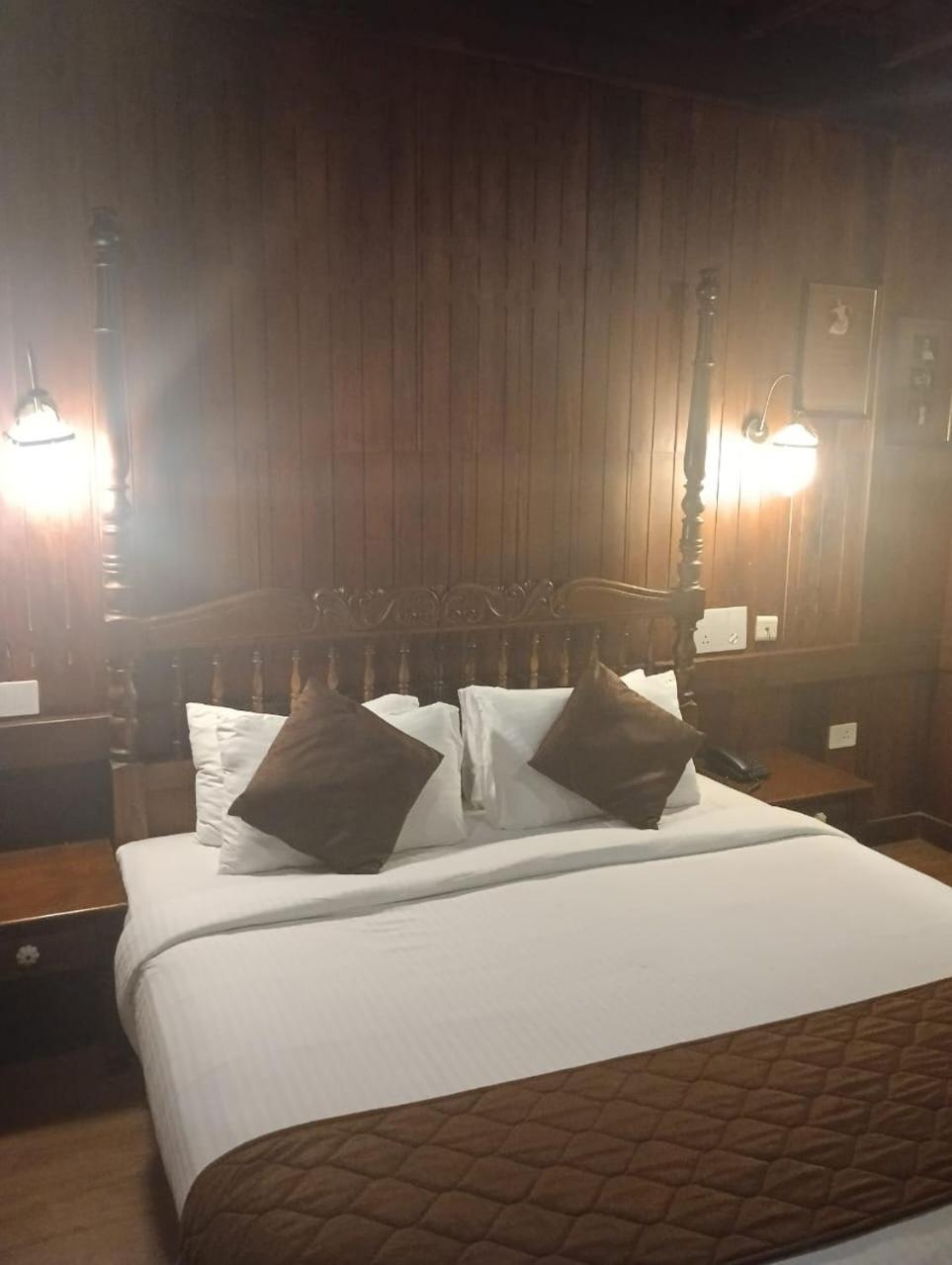 Sea Lagoon Health Resort Kochi エクステリア 写真